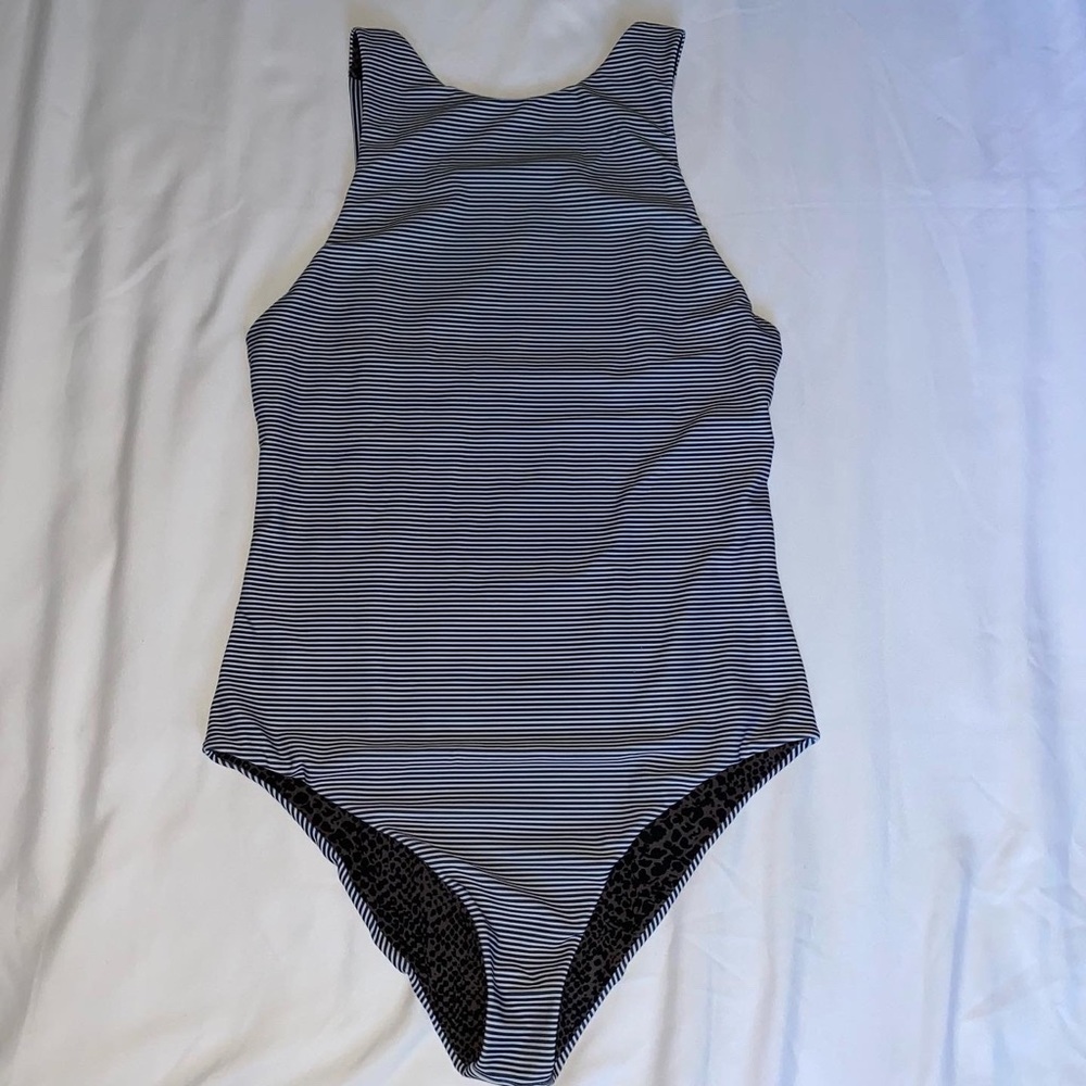 Acacia Timeless France One Piece
